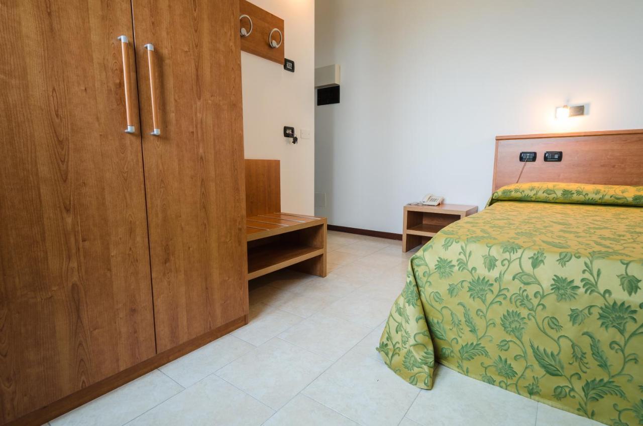 Hotel Luna Blu Casumaro 外观 照片
